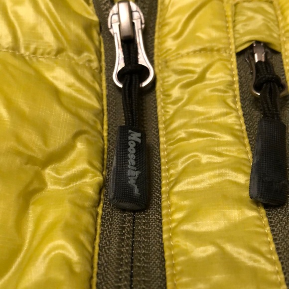 New men’s XXL MOOSEJAW MOUNTAINEERING 1/4 Zip Down Pullover. NWOT - Picture 6 of 6